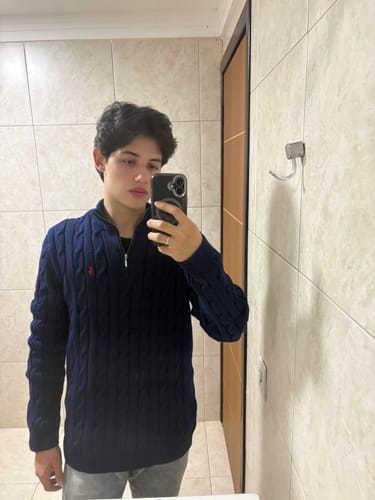 Customer photo review of Suéter RL Hampton Signature - Azul Marinho