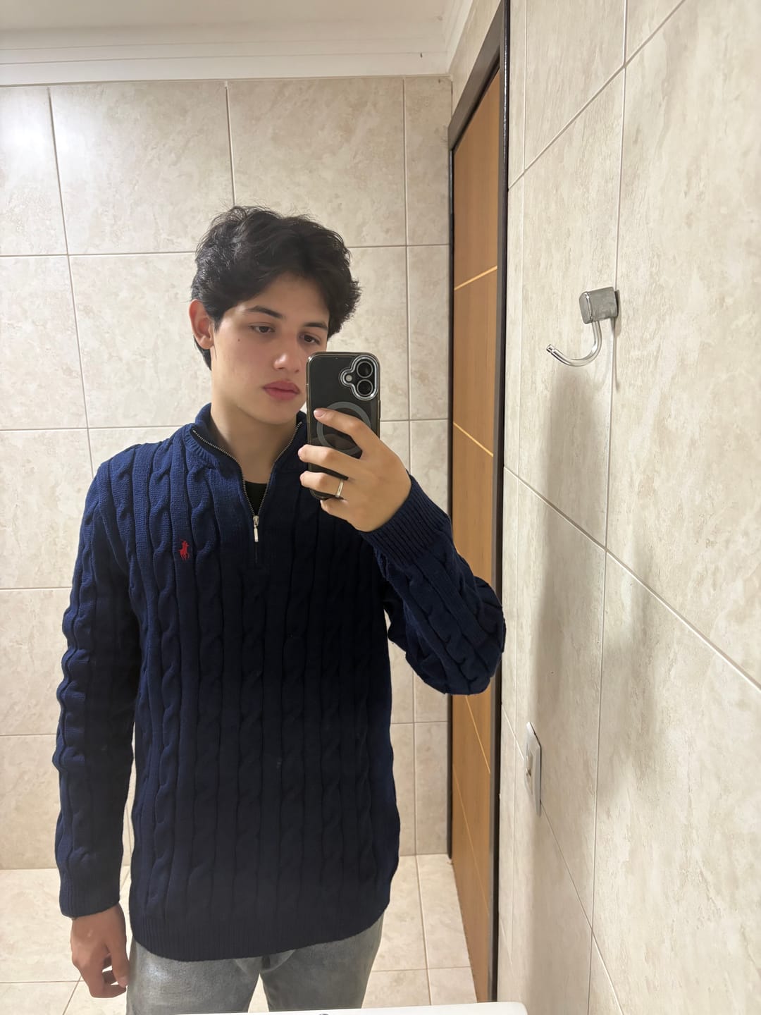 Customer photo review of Suéter RL Hampton Signature - Azul Marinho