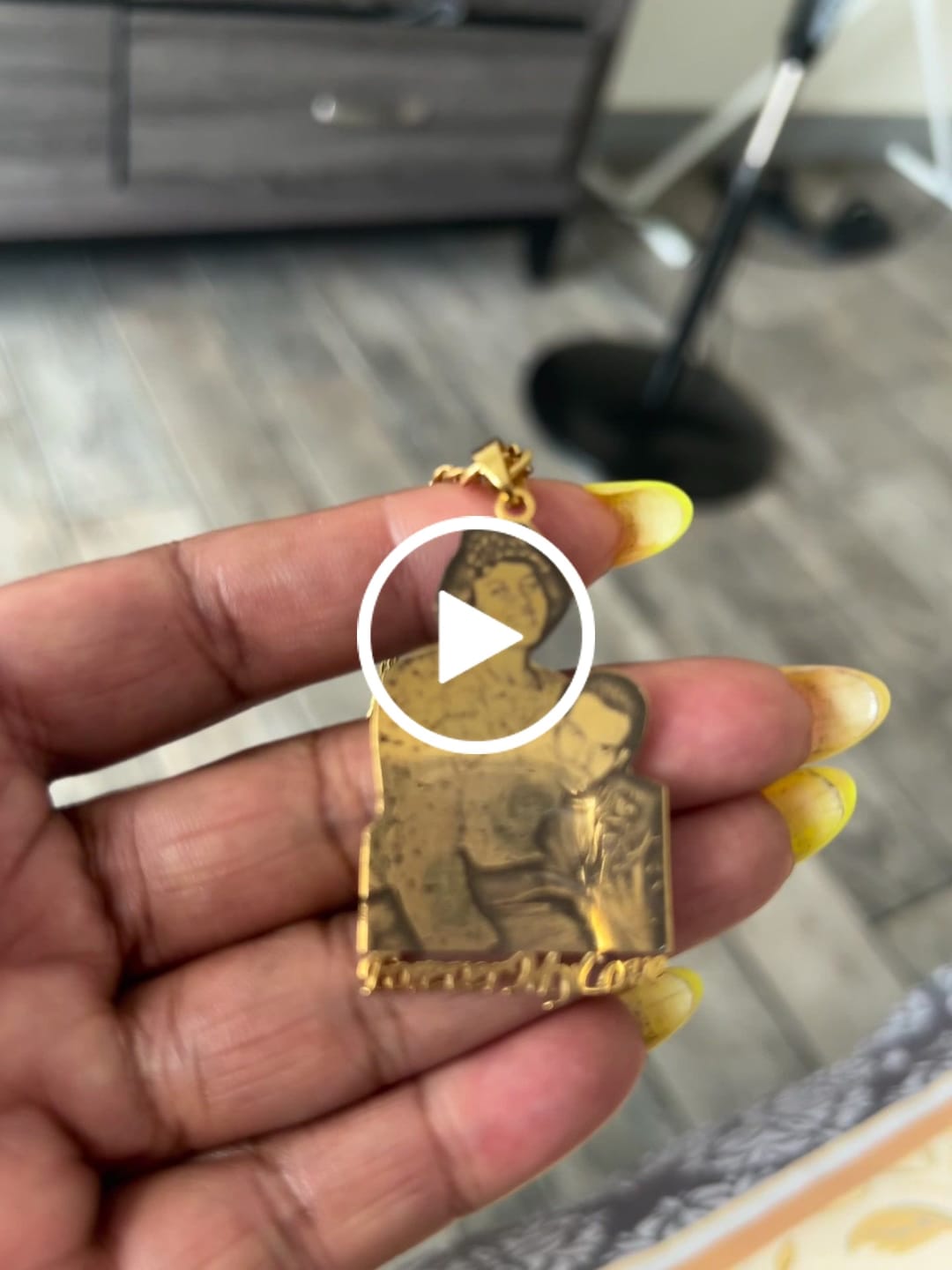 Customer video review of Custom Photo Engraved Pendant Necklace