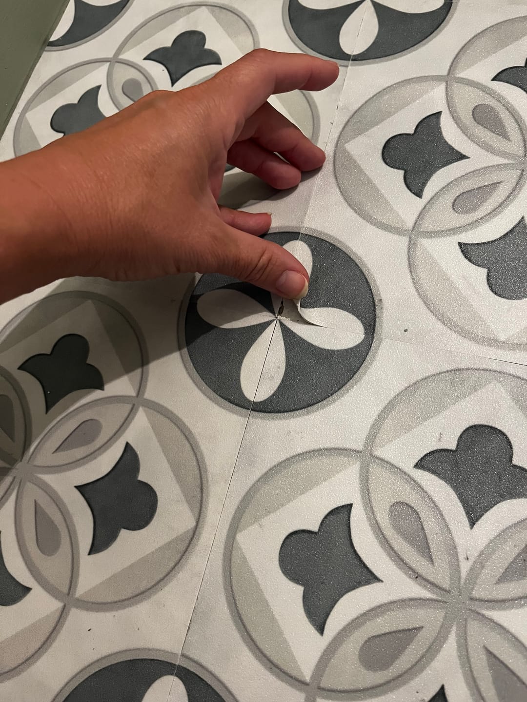 Customer photo review of 8-pk Clara grønn selvklebende fliser