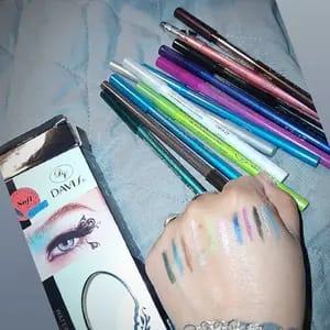 Customer photo review of Colorata Matita Eyeliner 12 Colori Effetto Perlato Luminoso