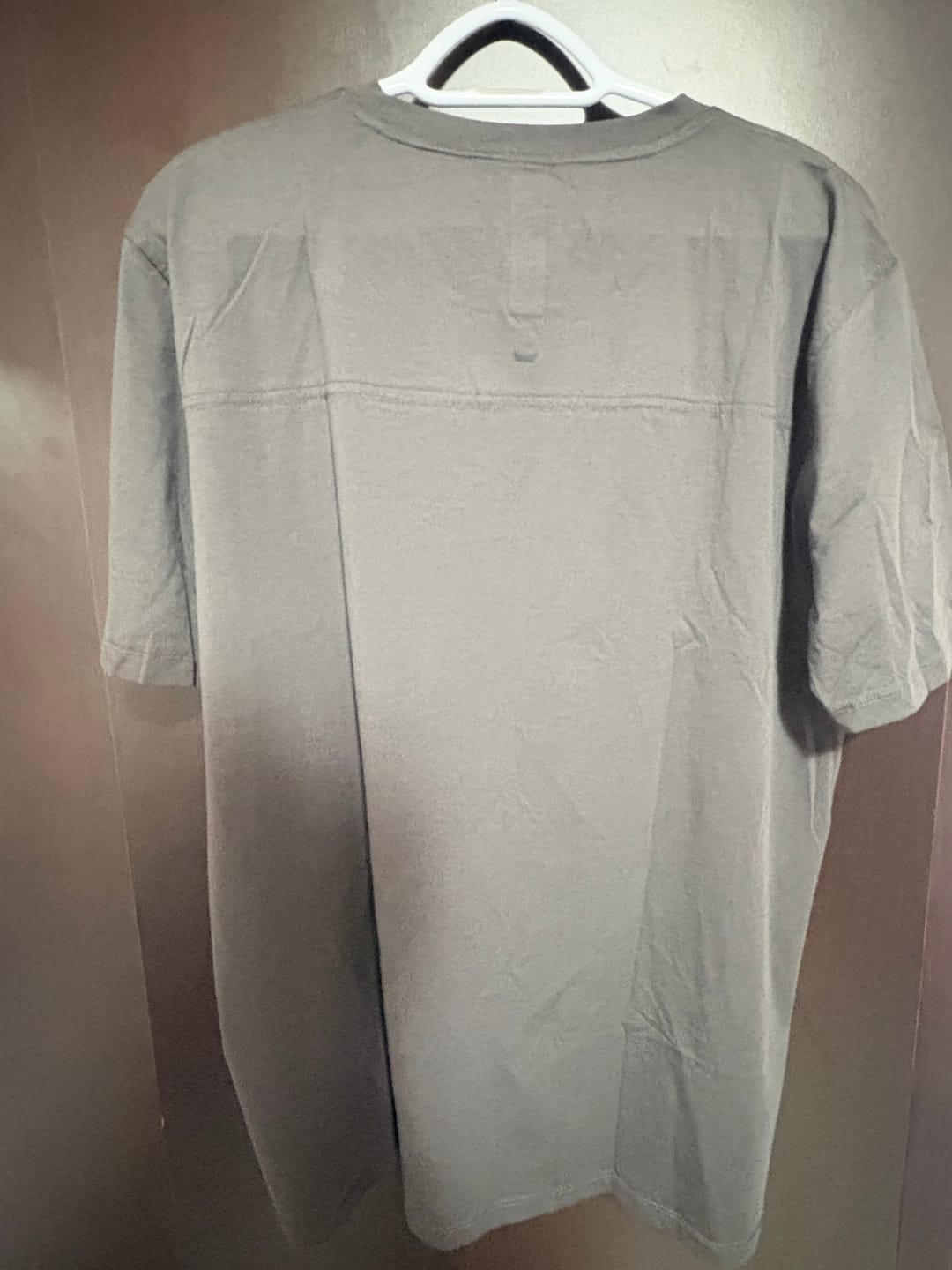 Customer photo review of Lyocell Essential Tee - Dark Gray
