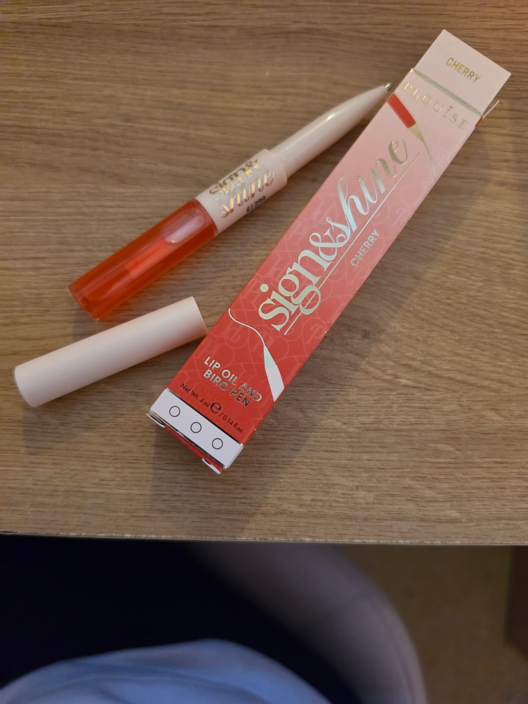 Customer photo review of Back to Business Sign And Shine Lip Oil Pen - PRE-ORDER