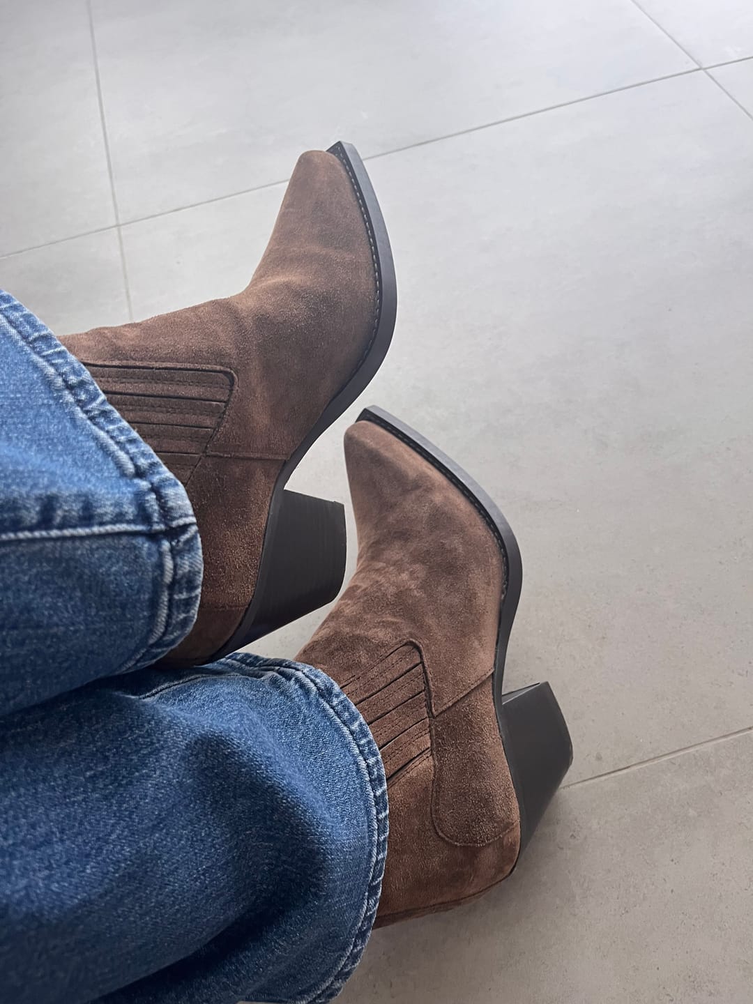 Customer photo review of BOTIN VENDOME MUSTANG 5262