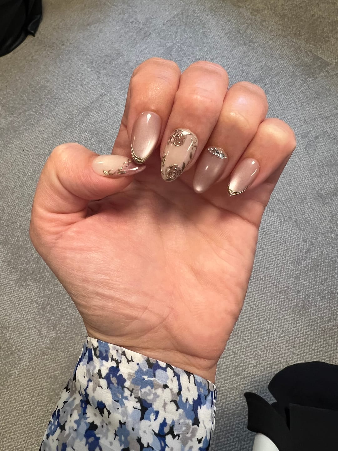 Customer photo review of Rose-Théâtre Noir | Ready to ship