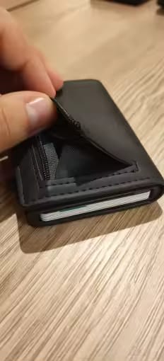 Customer photo review of Tarjetero RFID BLINDAX — Bloqueo antirrobo
