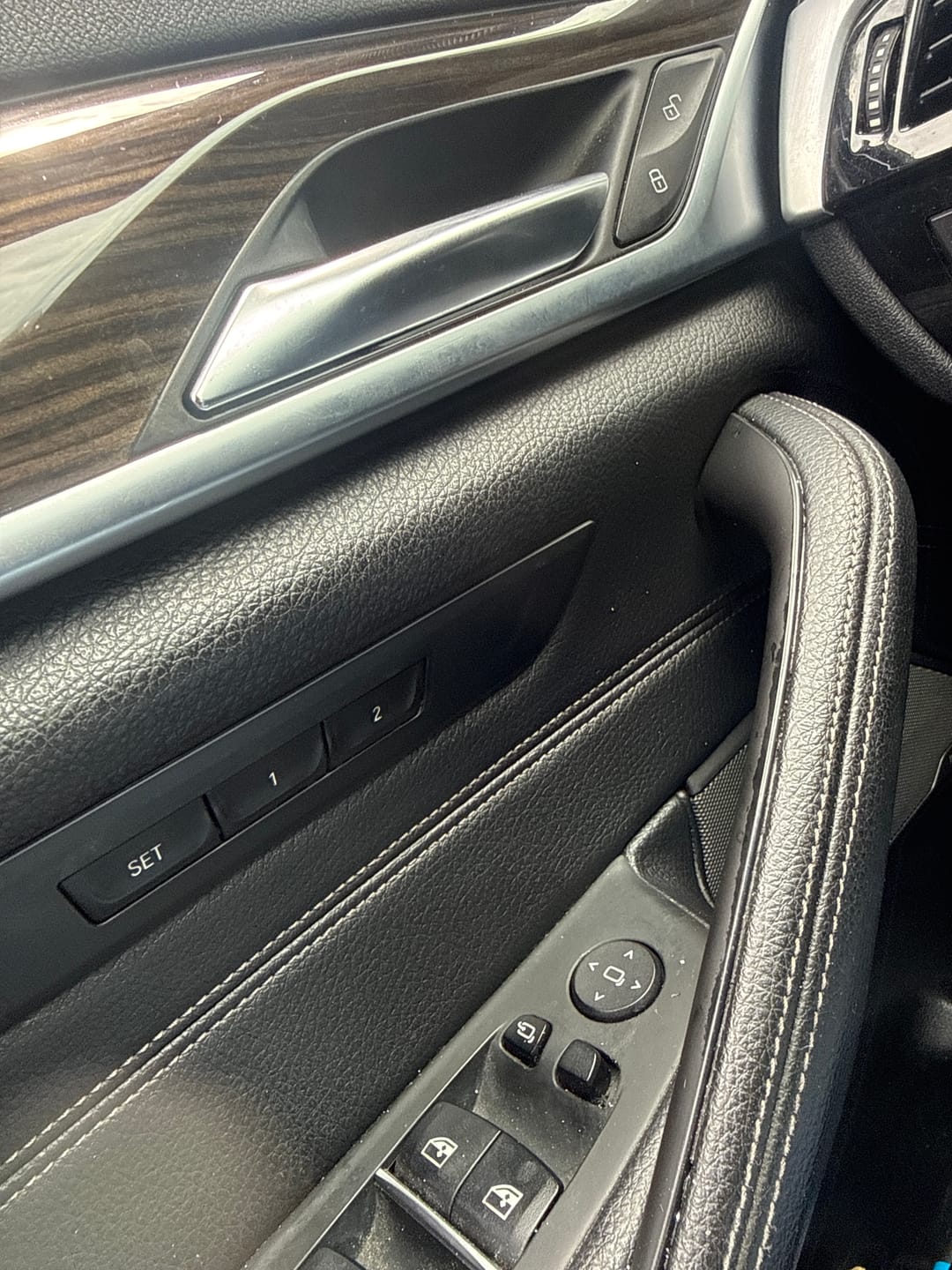 Customer photo review of BMW 5 Series G30/G31 (2017–2022) Interior Door Handle Cover Trim Set – 2PCS Compatible with F90 M5 520d 530i 540i M550i | SPCRSO