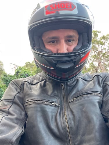 Customer photo review of 'ol Bobber' | Classic Leather Motorbike Jacket | Distressed Charcoal Brown Full Grain Leather
