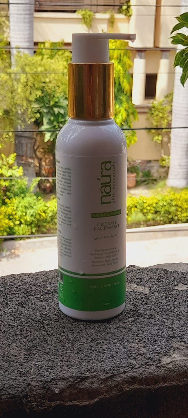 Customer photo review of Naura Cleanse Creamy Facewash 150ml
