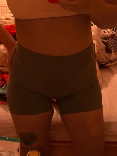 Customer photo review of Leggins corto Vyra