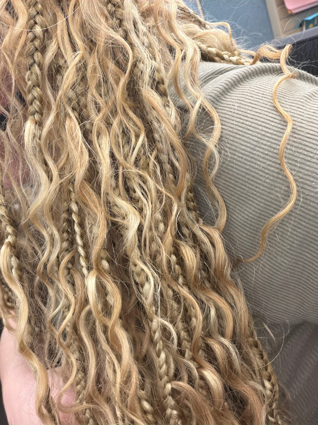 Customer photo review of #27/#613 Piano Color Deep Wave Bulk Hair Extensions for Braiding