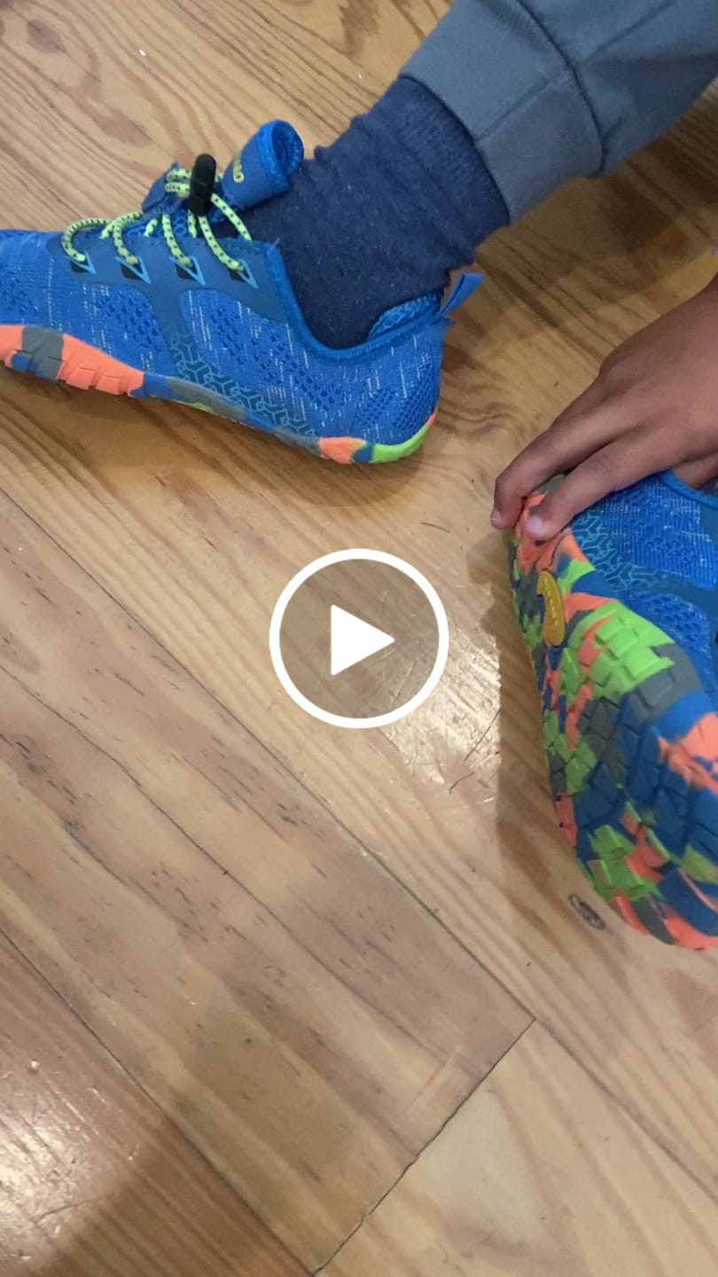 Customer video review of Niños Smart Ⅰ - Zapatos Barefoot