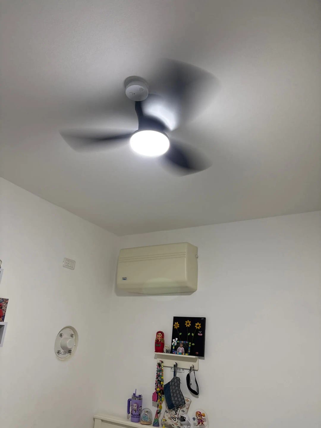Customer photo review of Three-Blade Ceiling Fan with Dimmable Light and Remote