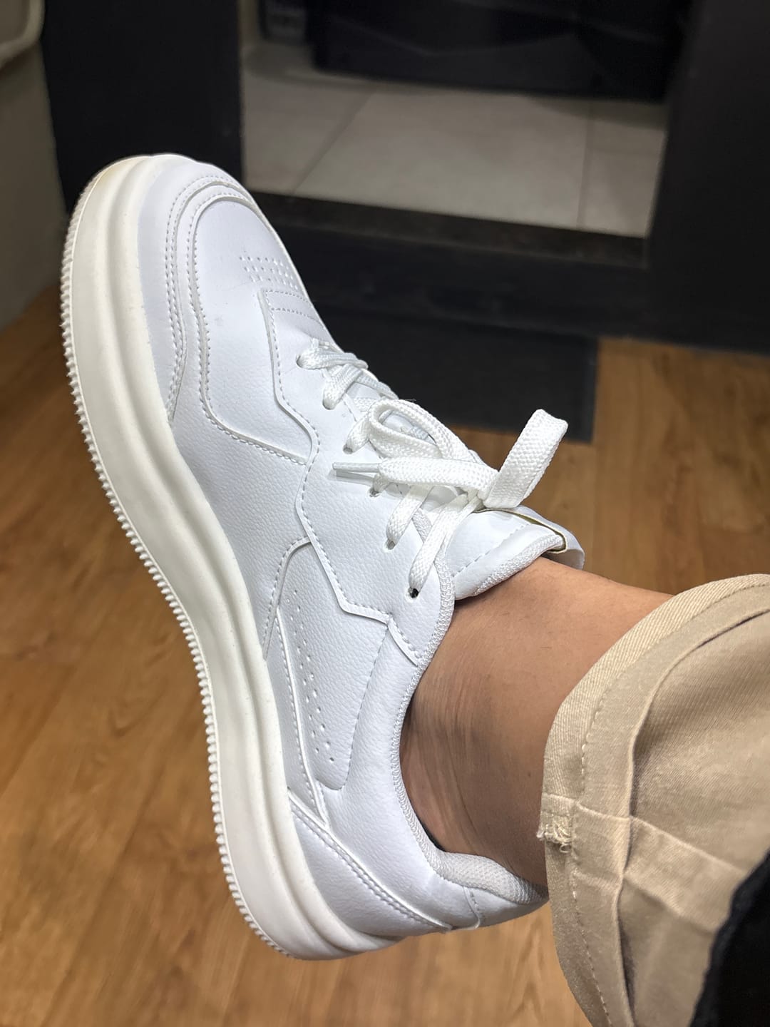 Customer photo review of TÊNIS RSV TROY RESERVA BRANCO