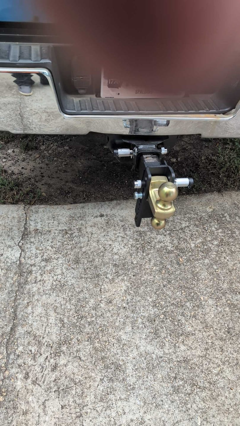 Customer photo review of TYT 22K Heavy-Duty Adjustable Dual-Ball Hitch for 2.5″ Receiver