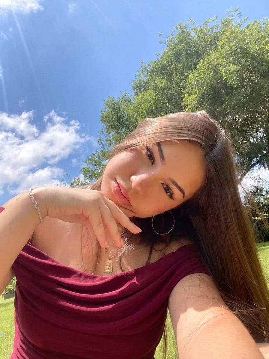 Customer photo review of Karmen Drapeli Bordo Elbise