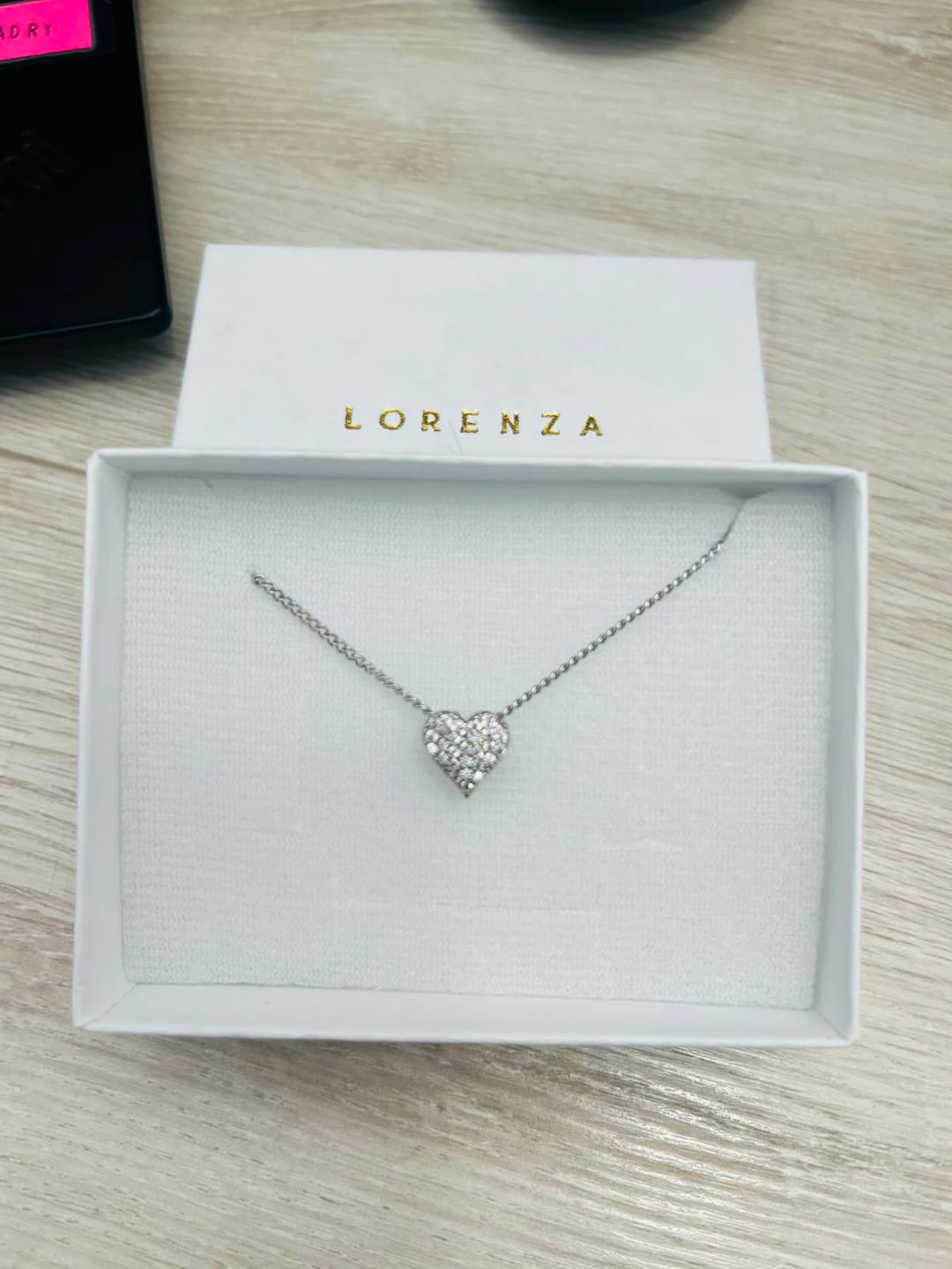 Customer photo review of Collar Con Corazon Zirconias