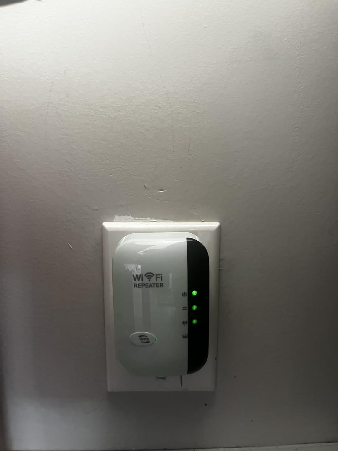 Customer photo review of SignalMax WiFi Extender