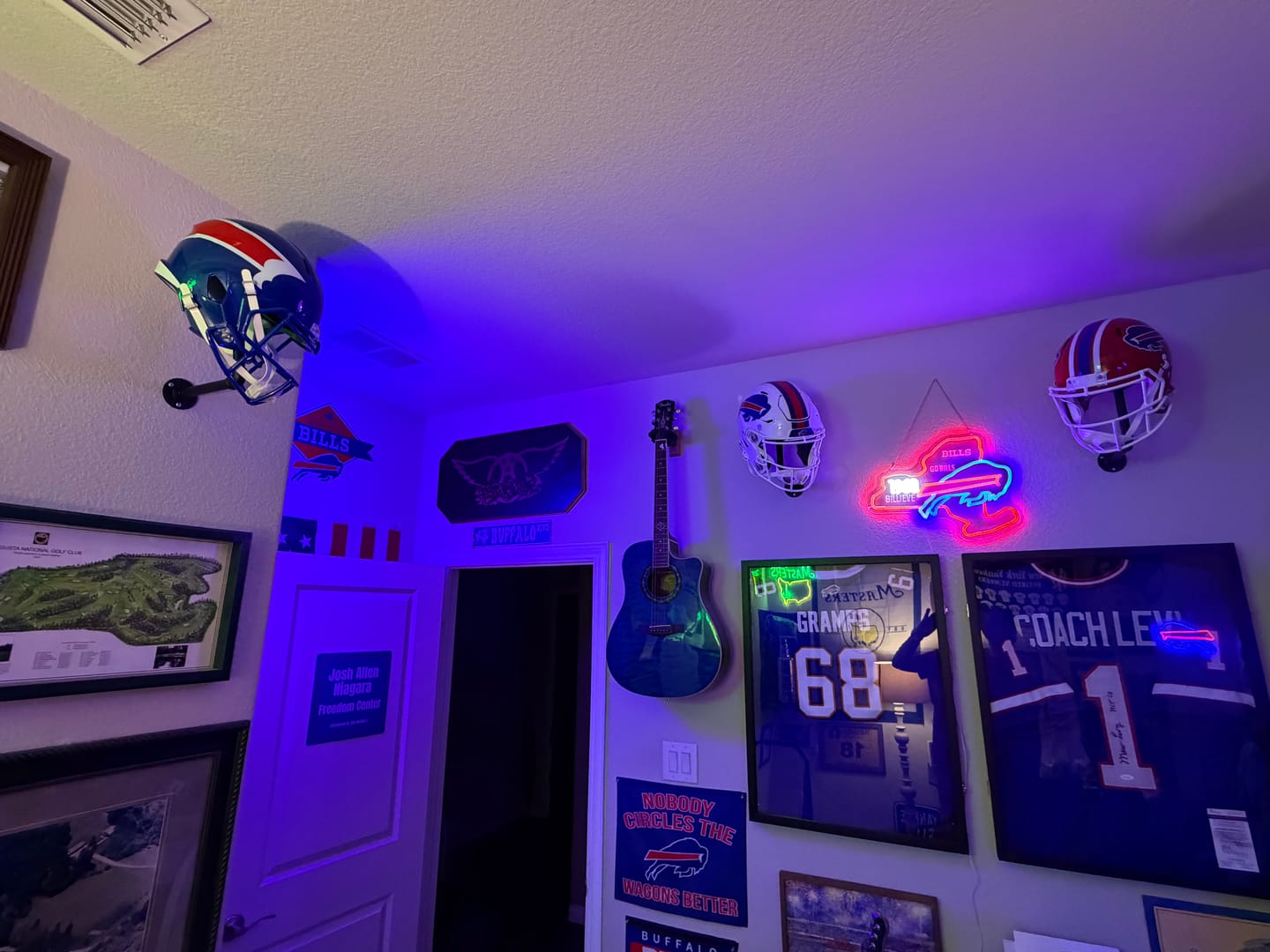 Customer photo review of Buffalo Bills Riddell Speed Replica Helmet - Blue Alternate 2026