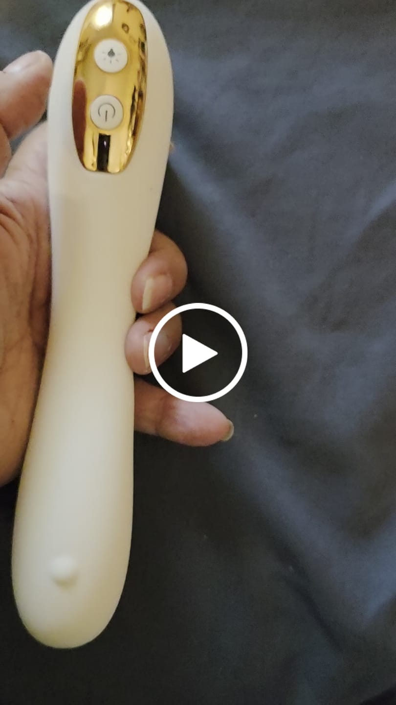 Customer video review of vGlow™ Intimacy Wand