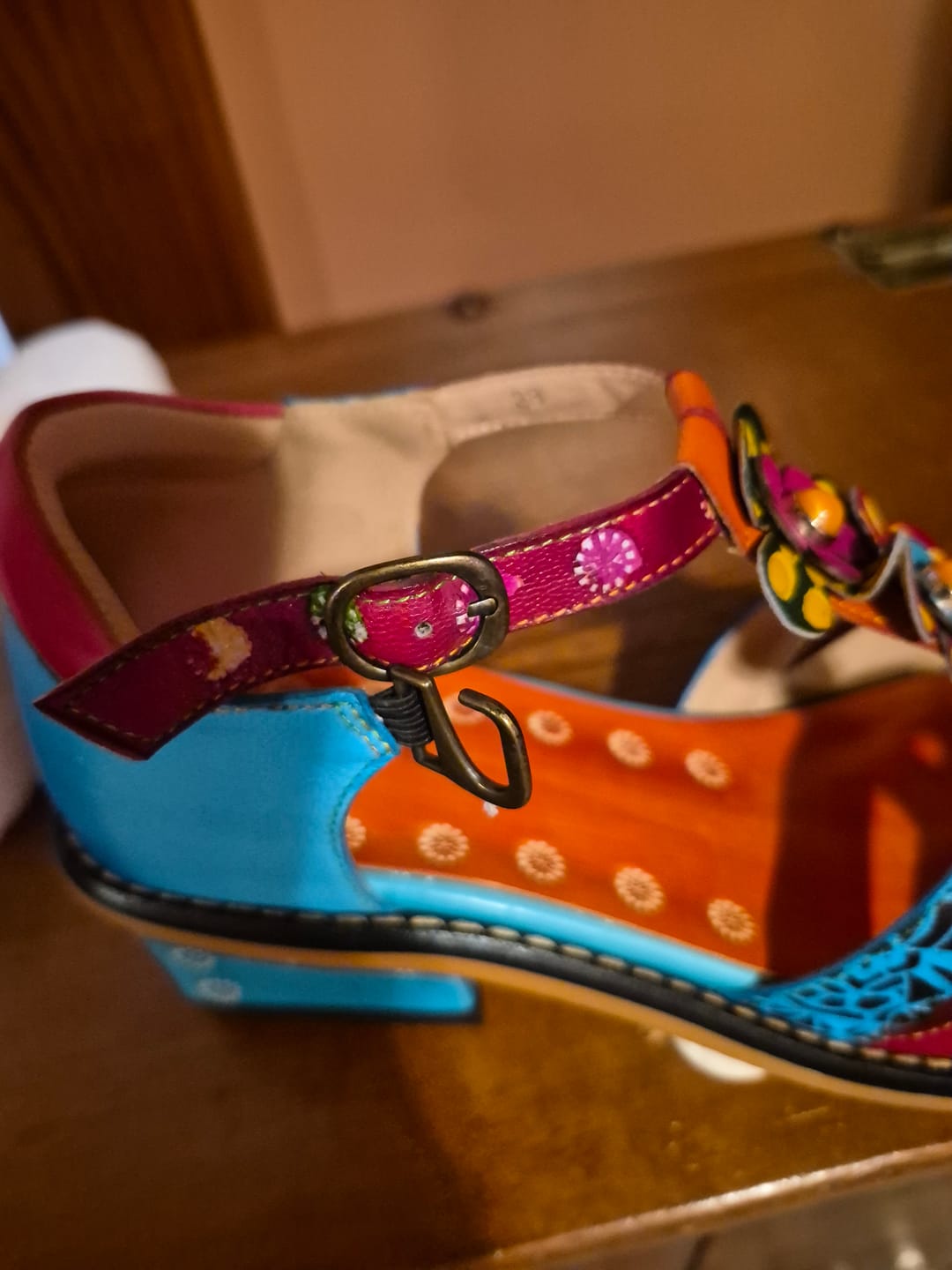 Customer photo review of Hand Painted Genuine Leather Handmade Pattern Sandals