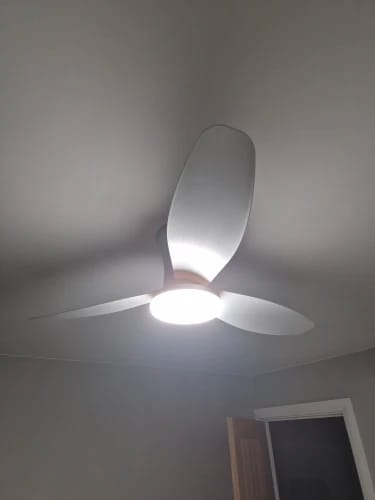 Customer photo review of Three-Blade Ceiling Fan with Dimmable Light and Remote