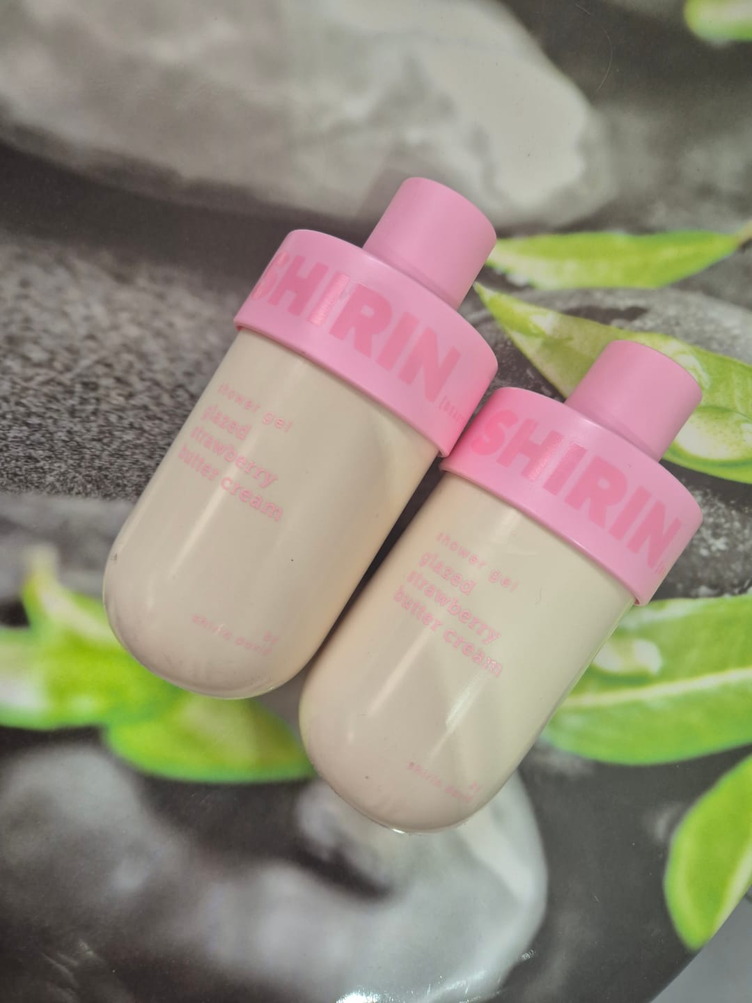 Customer photo review of Shower Gel Glazed Strawberry Butter Cream
