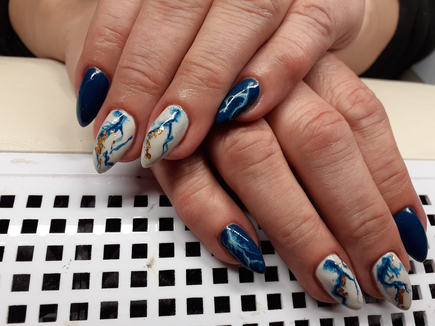 Customer photo review of Semilac Top Coat Wet Look - Super Shiny UV Gel Polish