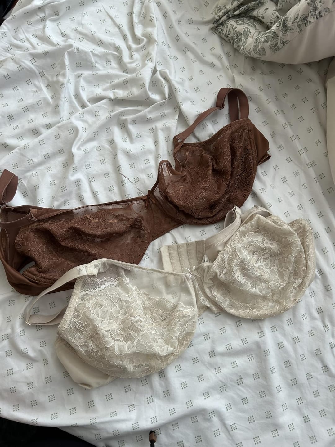 Customer photo review of Elegant Lace Support Bra