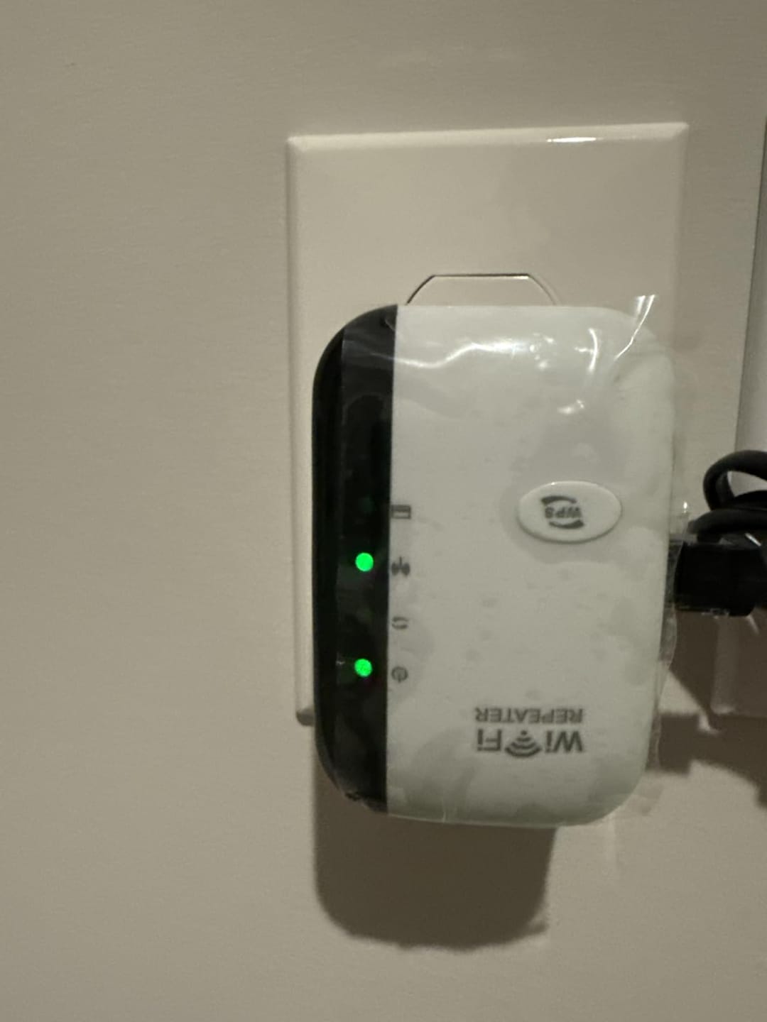 Customer photo review of SignalMax WiFi Extender