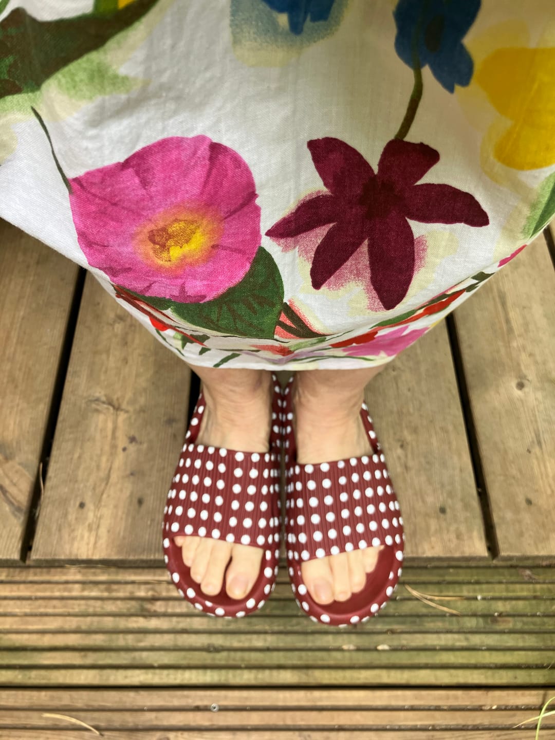 Customer photo review of HappyFlops Polkadots