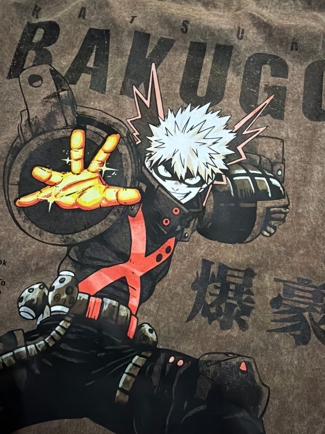 Customer photo review of Camisa Katsuki Bakugo - My Hero Academia