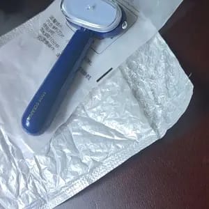 Customer photo review of 🦶Dual‑Sided Foot Callus Remover, Replaceable Stainless Steel Blade Foot Scraper