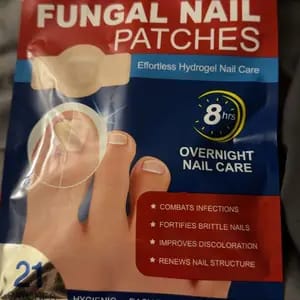 Customer photo review of Riparazione Notturna Unghie Cerotti Antifungini Extra Forte