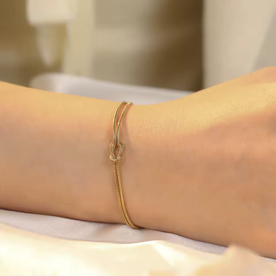 Customer photo review of Forever Knot Bracelet – Meaningful Gift for Couples, Best Friends & Family