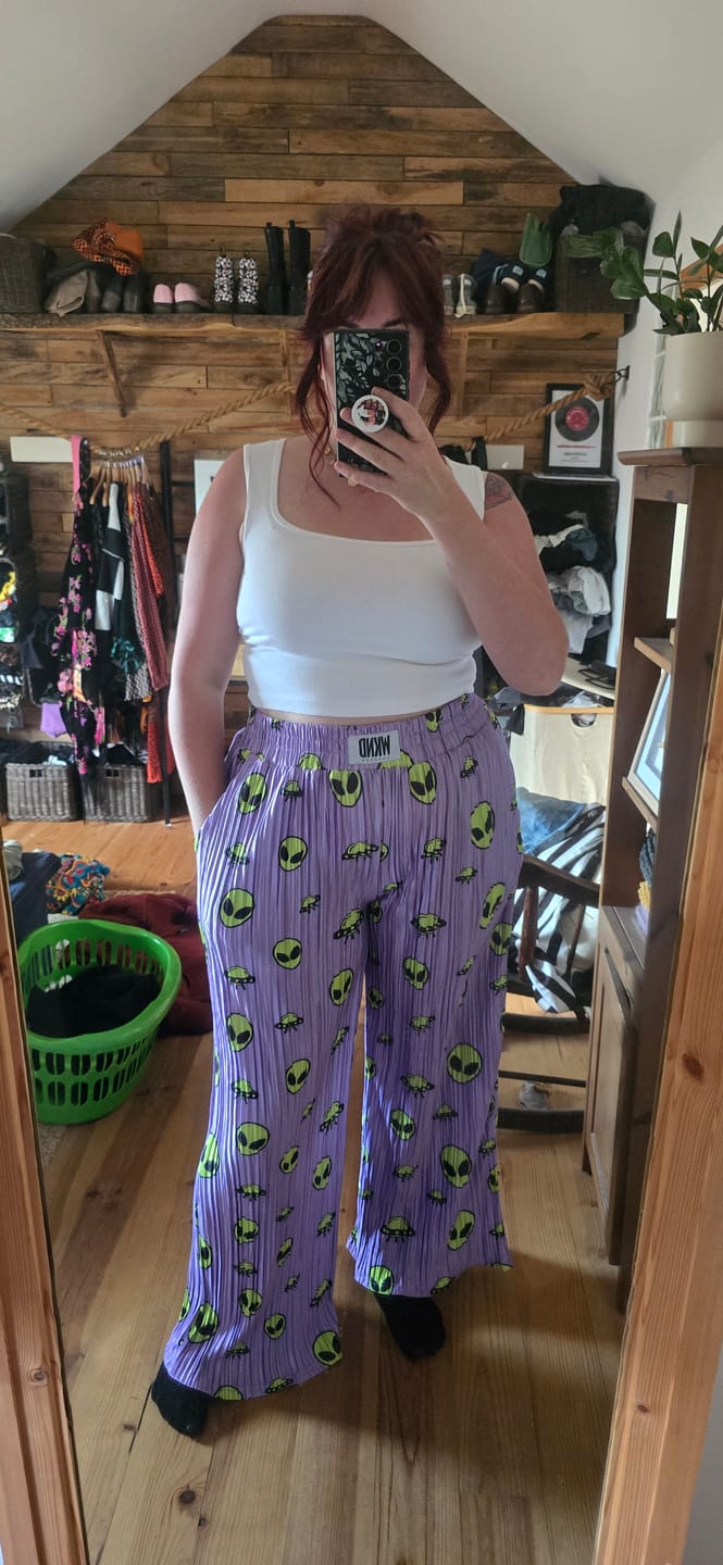Customer photo review of Out of This World Plisse Pants