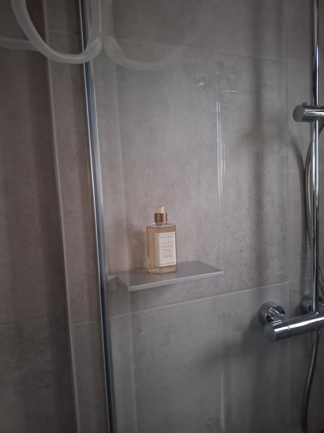 Customer photo review of Istanbul Golden Hour Hand & Bodylotion 250ml