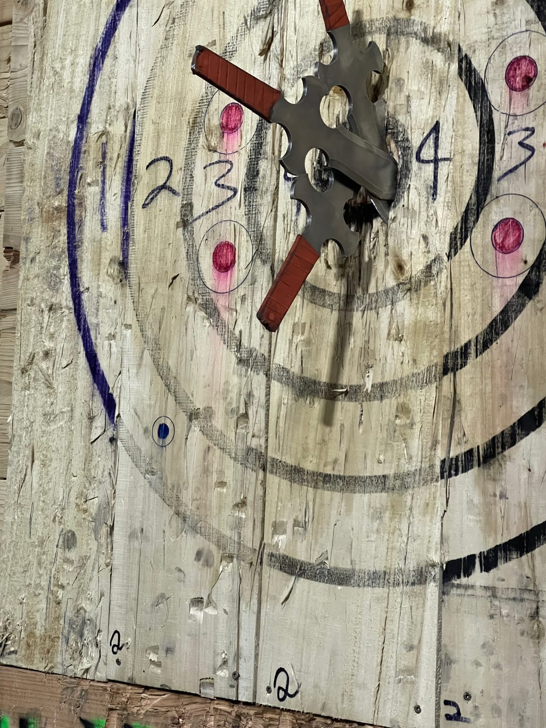 Customer photo review of Toro Muerto Set of 3 Throwing Knives