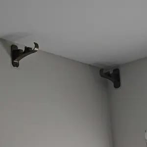 Customer photo review of Installazione Facile Supporti Autoadesivi per Bastoni Tende