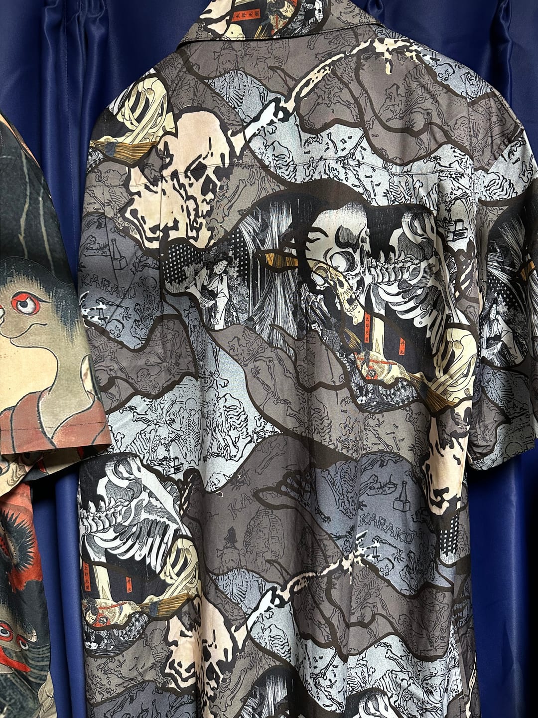 Customer photo review of 国芳×暁斎「がしゃどくろ」浮世絵総柄アロハシャツ