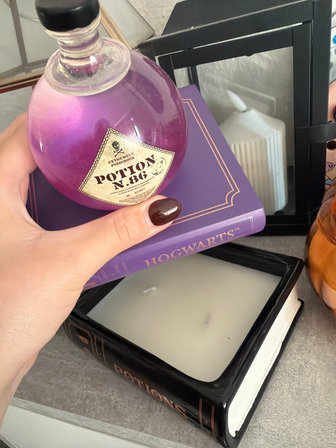 Customer photo review of Harry Potter Duftkerze Book – Buch-Kerze mit Geißblatt & Sandelholz