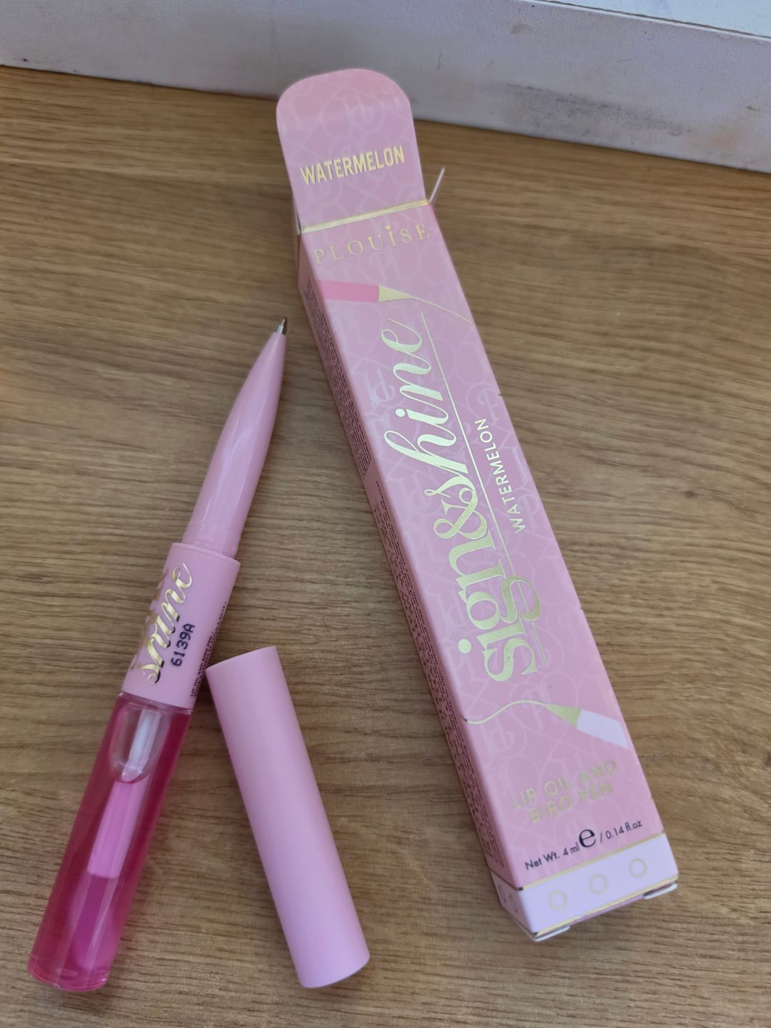 Customer photo review of Back to Business Sign And Shine Lip Oil Pen - PRE-ORDER