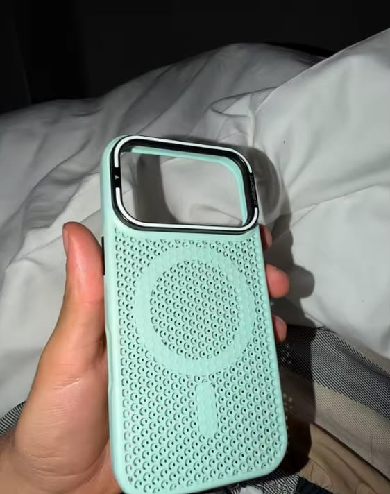 Customer photo review of AEROMAG™ - Coque MagSafe refroidissante