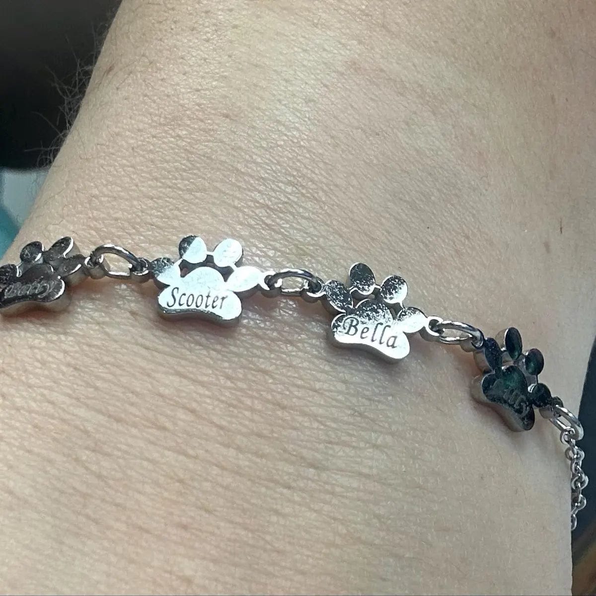Customer photo review of Eternél - Bracciale personalizzato nome su zampa