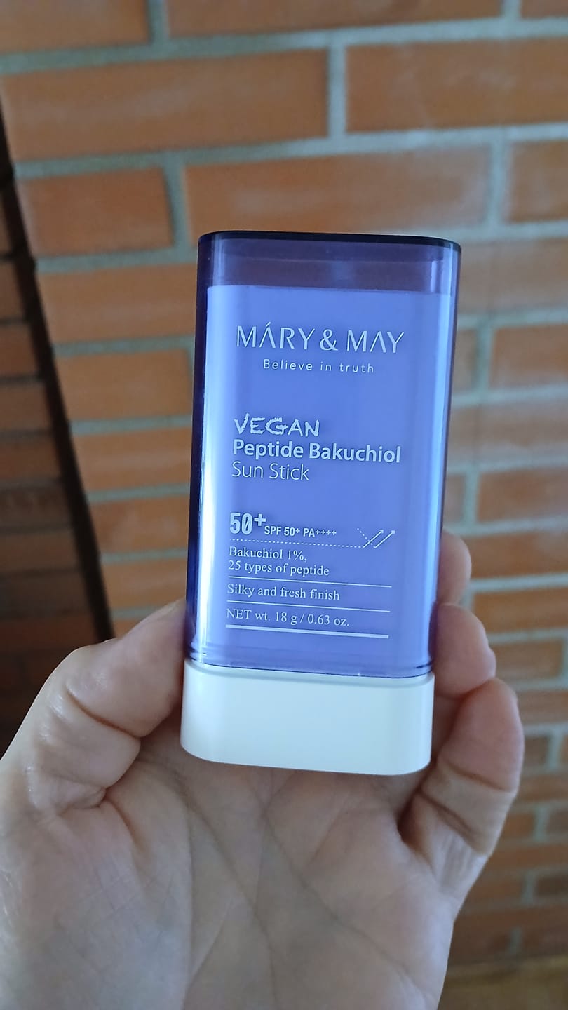 Customer photo review of Saules aizsardzības krēms ar Peptīdiem un Bakuchiolu Mary&May Vegan Peptide Bakuchiol Sun Stick SPF50+ PA++++