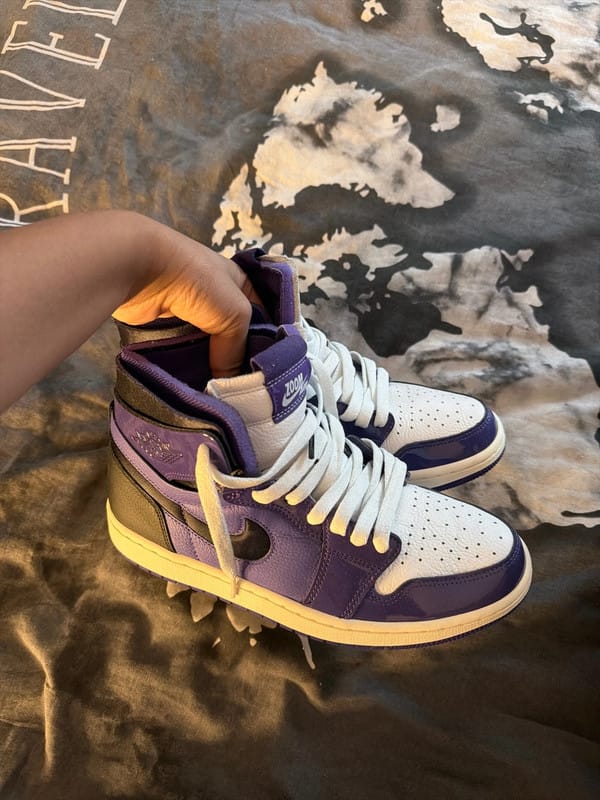 Customer photo review of Jordan 1 High Zoom Air CMFT Purple Patent