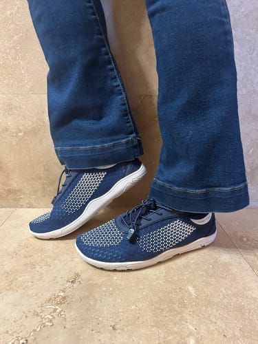 Customer photo review of HF Flow – Minimalistic Shoes for Foot, Knee & Back Pain