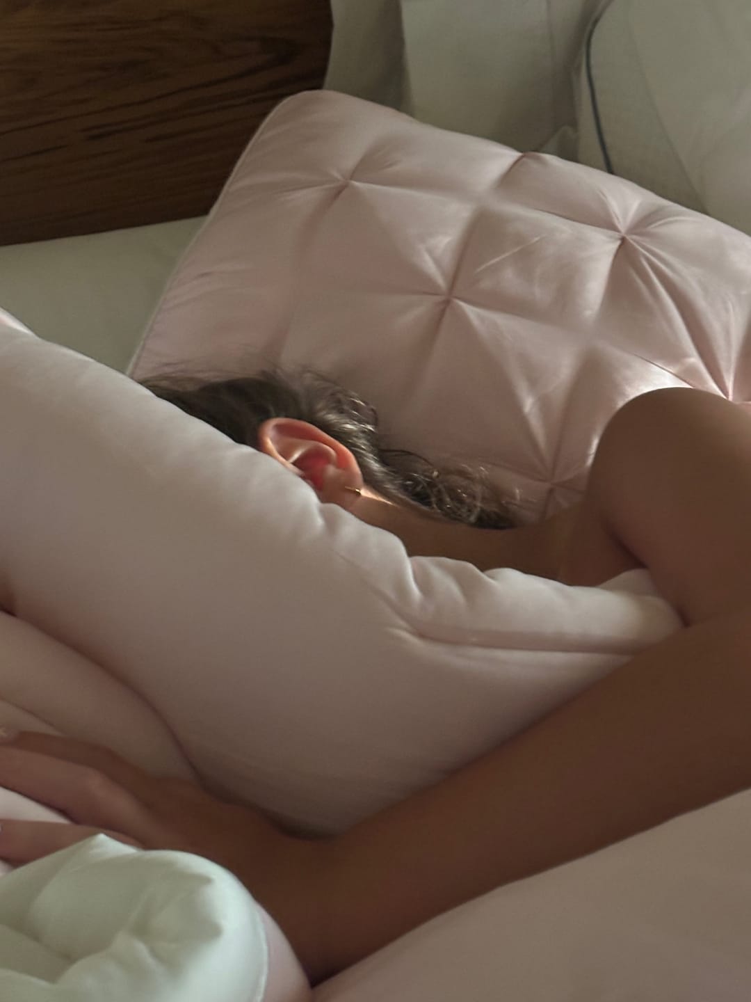 Customer photo review of MarshMellow Comforter