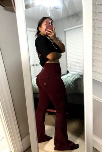 Customer photo review of Sculpting Flare Leggings