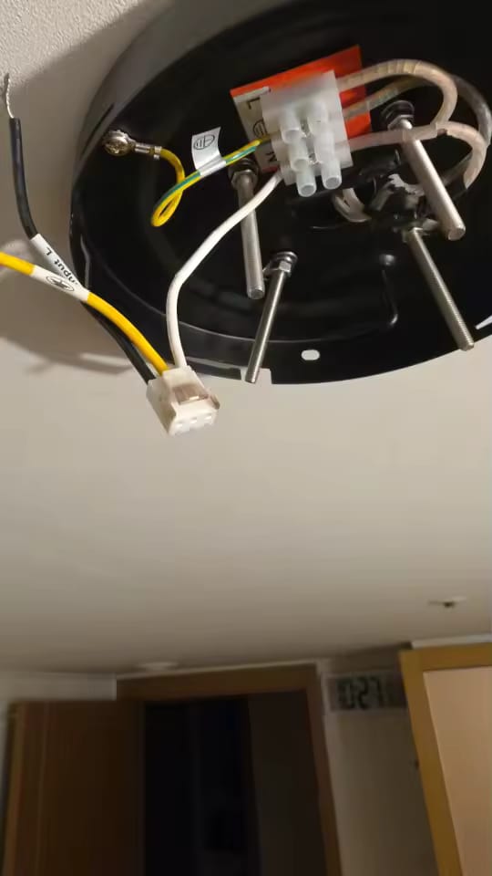 Customer photo review of 42/52-Inch Ceiling Fan with Transparent Blades and Remote
